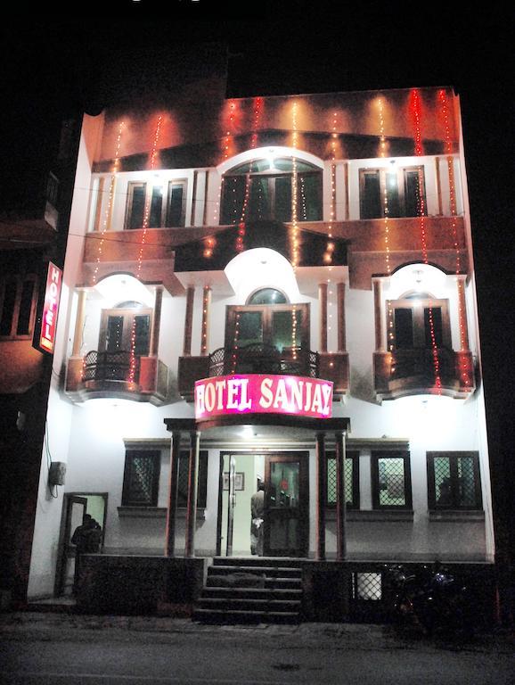 Hotel Sanjay Agra  Εξωτερικό φωτογραφία